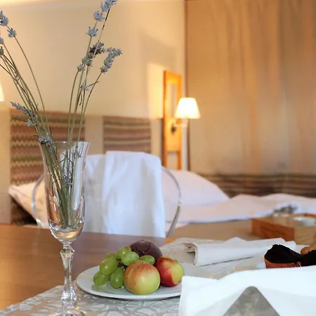 Bbuss Country Club *