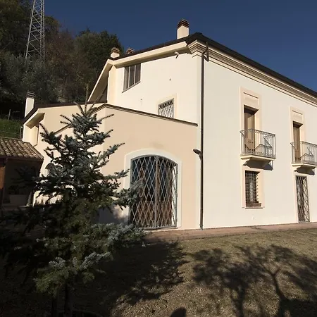 Bbuss Country Club *