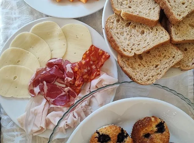 Bbuss Country Club *