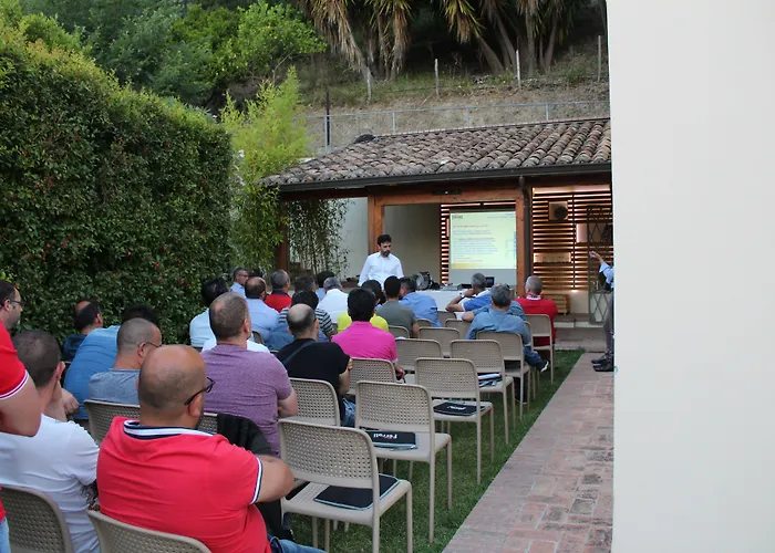 Bbuss Country Club * 卡坦扎罗