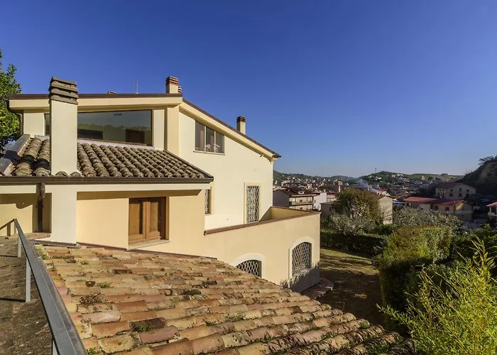 Bbuss Country Club *