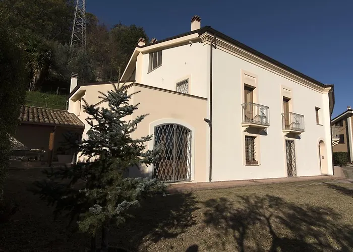 Bbuss Country Club *