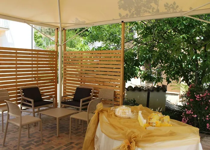 Bbuss Country Club 乡村民宿 卡坦扎罗