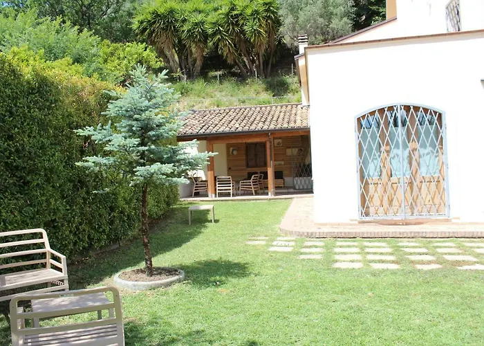 Bbuss Country Club 乡村民宿 卡坦扎罗